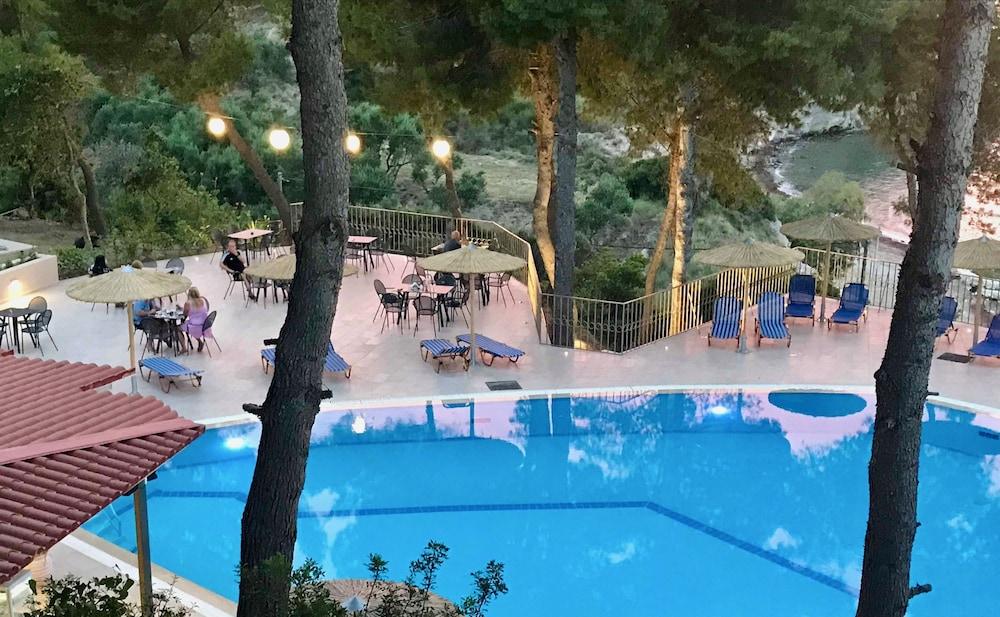 Celia Apartments Vasilikí Екстериор снимка