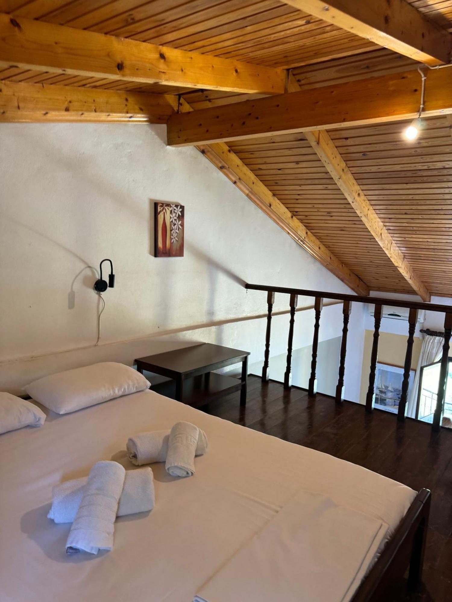 Celia Apartments Vasilikí Екстериор снимка