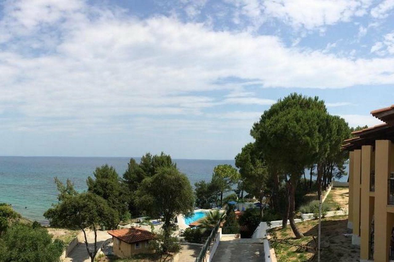 Celia Apartments Vasilikí Екстериор снимка